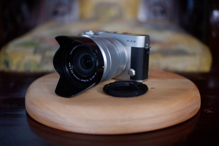 Fujifilm XA3 Lensa kit 16-50mm Ex Garansi Resmi - Jual Beli Kamera Surabaya