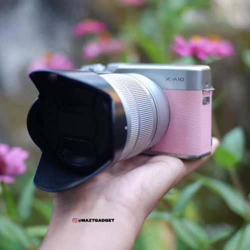 Jual Kamera Fujifilm XA10 Lensa Kit 16-50mm WIFI Surabaya