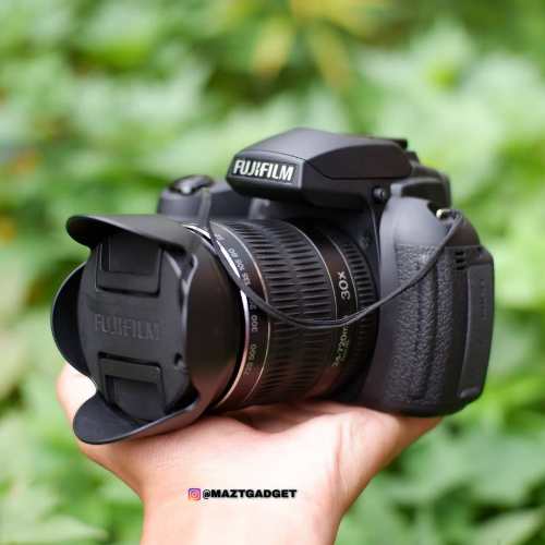 Fujifilm HS35 EXR FHD Like New - Jual Kamera Surabaya . Jual Beli Kamera Sidoarjo
