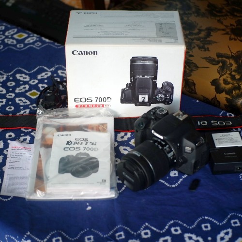 Canon 700D Kit 18-55mm STM - Jual Beli Kamera Surabaya