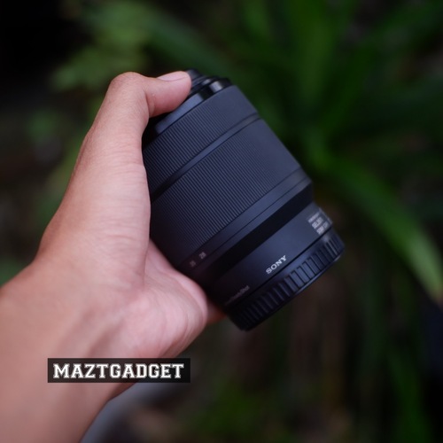 Lensa Kit Wide Sony FE 28-70mm Murah