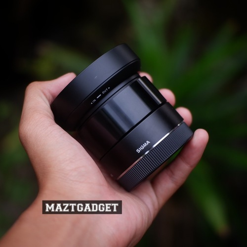 lensa fix sony sigma 19mm f2.8 dn jual beli kamera surabaya