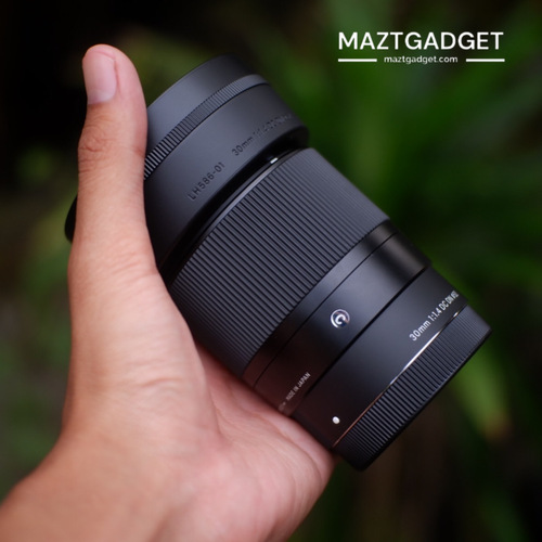 Lensa Fix Sigma 30mm F1.4 - Jual Beli Kamera Surabaya